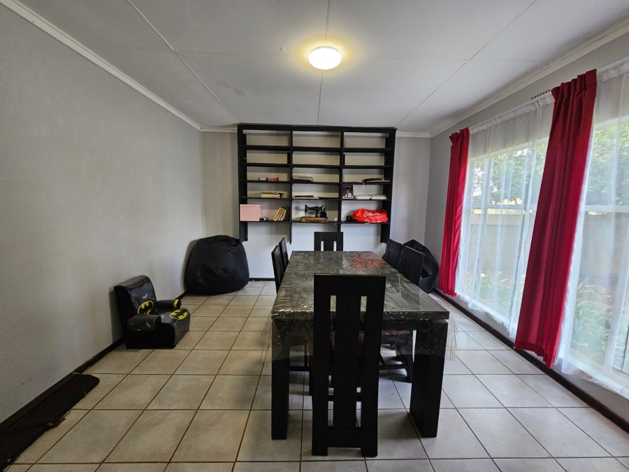 To Let 3 Bedroom Property for Rent in Riebeeckstad Free State